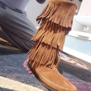 Minnetonka fringe boots